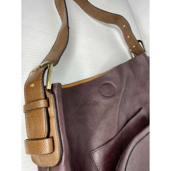 Burgundy Leather HandBag Purse With Adjustable Buckle Strap Pocket Magnet Clasp0 - Picture 6 of 7